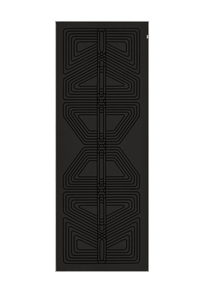 The GECKO WARRIOR – Nightfall yoga towel features a unique wet/dry grip Focus Alinement™ pattern made of tactile silicone, inspired by but not directly taken from ancient warrior cultures. It comes with a sleek black graphite base with contrasting colored stitching and is made using an eco-friendly, dye-free process.