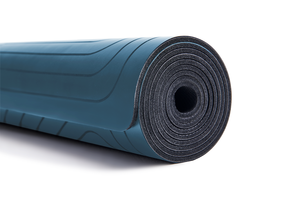 The WARRIOR PRO+ is a premium yoga mat that provides exceptional all-around grip even when wet. The unique Focus Alignment™ pattern serves a dual purpose – not only helps with general alignment, but it is also designed to act as a built-in focal point that anchors your awareness and grounds you in the present moment.
