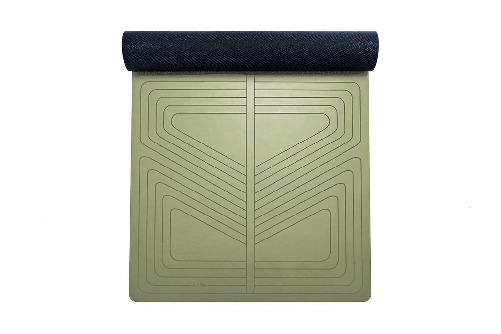 The WARRIOR PRO+ is a premium yoga mat that provides exceptional all-around grip even when wet. The unique Focus Alignment™ pattern serves a dual purpose – not only helps with general alignment, but it is also designed to act as a built-in focal point that anchors your awareness and grounds you in the present moment.
