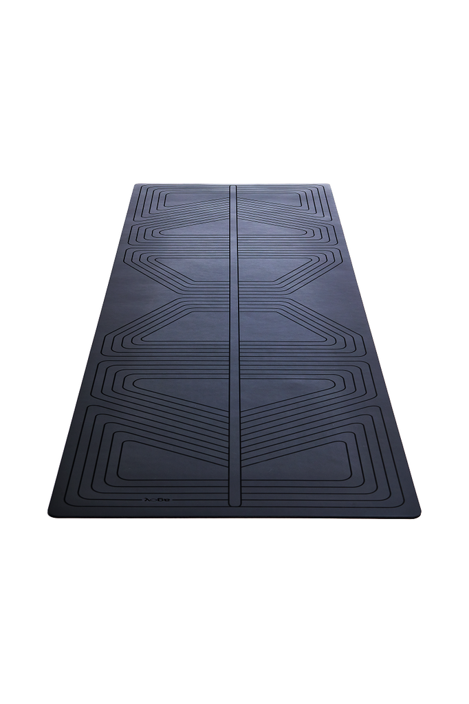 The WARRIOR PRO+ is a premium yoga mat that provides exceptional all-around grip even when wet. The unique Focus Alignment™ pattern serves a dual purpose – not only helps with general alignment, but it is also designed to act as a built-in focal point that anchors your awareness and grounds you in the present moment.