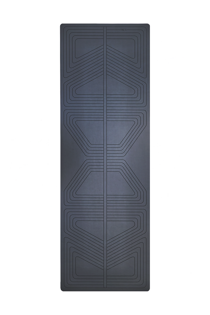 The WARRIOR PRO+ is a premium yoga mat that provides exceptional all-around grip even when wet. The unique Focus Alignment™ pattern serves a dual purpose – not only helps with general alignment, but it is also designed to act as a built-in focal point that anchors your awareness and grounds you in the present moment.