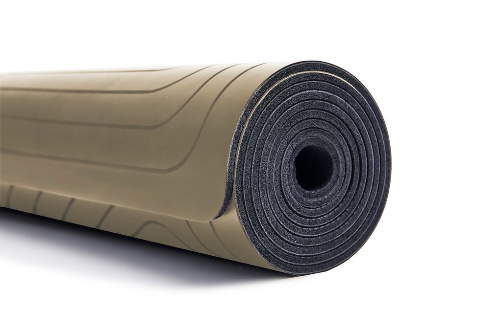 The WARRIOR PRO+ is a premium yoga mat that provides exceptional all-around grip even when wet. The unique Focus Alignment™ pattern serves a dual purpose – not only helps with general alignment, but it is also designed to act as a built-in focal point that anchors your awareness and grounds you in the present moment.